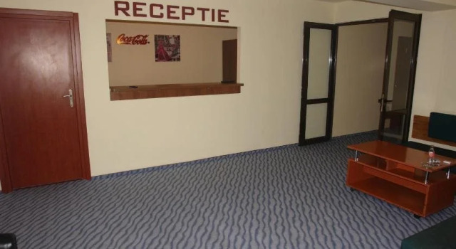 Hotel Restaurant Ciuperca, Rezervovat Hotel Hotely v Hunedoara s parkováním, Parkování