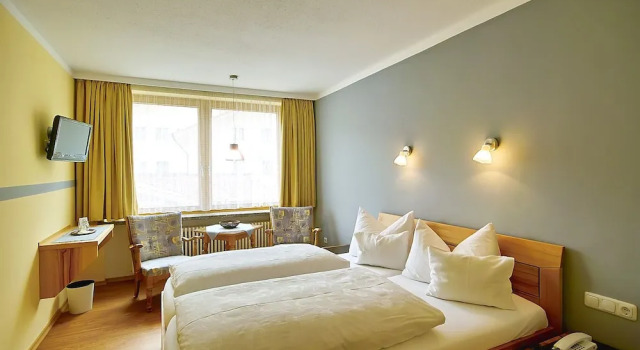 Двухместный номер Economy c 1 комнатой с балконом Hotel Jakob