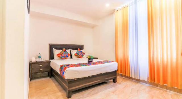 Люкс FabHotel Oakwey Inn - Indiranagar