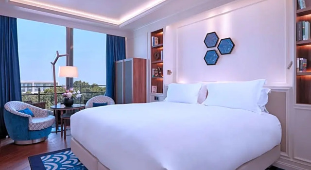Двухместный номер Luxury с балконом и с видом на сад Sofitel Barcelona Skipper
