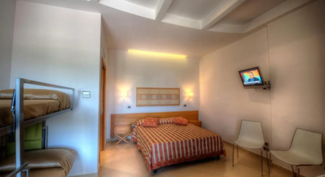 Villa Diomede (in the Dependance 400 mt. far) Familie Zimmer Hotel Zeus