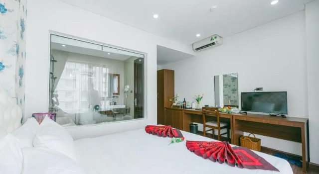 Двухместный номер Deluxe с видом на город New Century Hotel