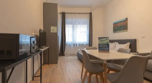 Hotiday Torino OGR, Prenota Hotel Torino Piemonte, vicino a Stazione metro Racconigi