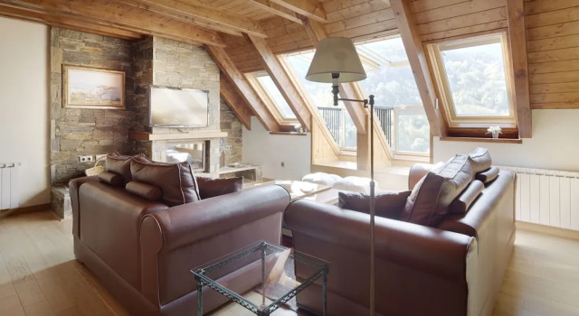 Prat de Gessa by FeelFree Rentals, Забронировать Отель Бизнес-отели Наут-Аран, 4* 5*