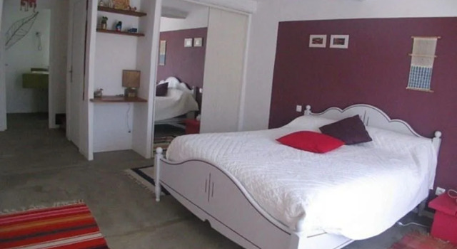 La Tête en l'air, Buchen Sie Hotel Saléon Frankreich