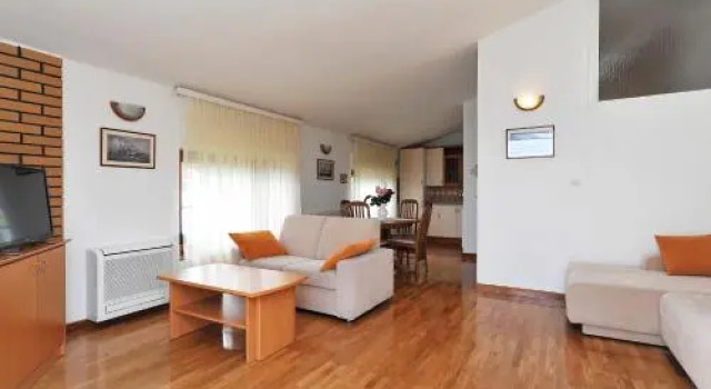 Apartments Villa Eden
