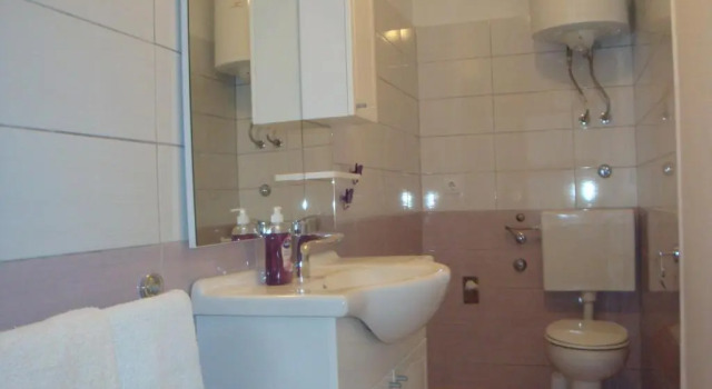 Апартаменты с 2 комнатами с балконом и с видом на море Apartments Pavlov