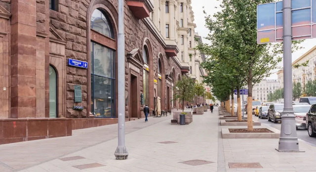 GM Apartment Kamergerskiy 2-43, Book Apartment CAO Area Moscow, near Dormition Cathedral