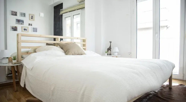 Amazing Renovated Penthouse In Pagkrati