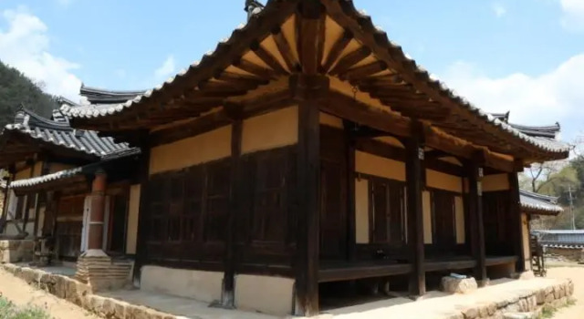 Cheongsong Changsil Gotek, Đặt Khách sạn Deokcheon-ri Nam Triều Tiên