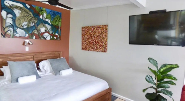 ArtHOUSE Beachfront Accommodation