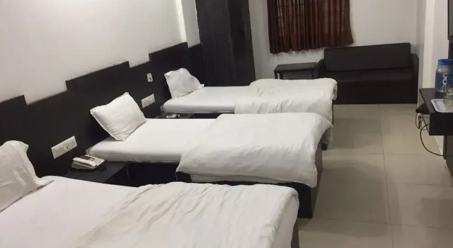 Hotel Long Stay, Rezervovat Hotel Hotely v Gujarat s parkováním, Parkování