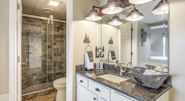 Апартаменты 3 Mi to Dollywood: Pigeon Forge Condo w/ Pools!
