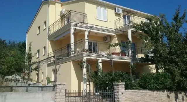Apartment Majoran
