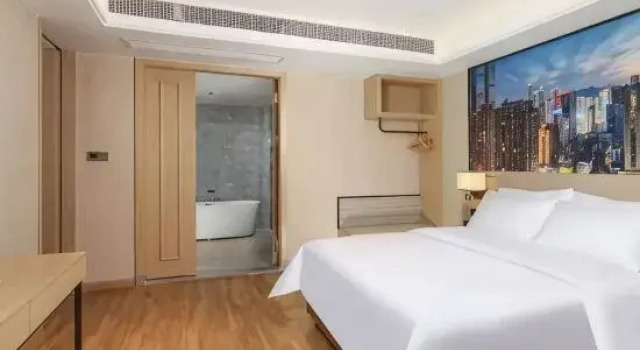 Люкс Vienna International Hotel (Nanning Wuming University Town Xiuqiu Square Branch)