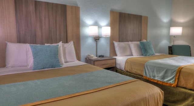 Pigeon River Inn
