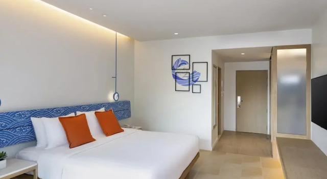 Двухместный номер Premier с балконом и с видом на сад Novotel Rayong Rim Pae Resort