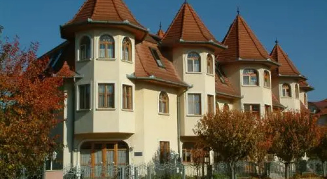 Hajdú Kastély Hotel, Prenota Hotel Hajdúszoboszló 