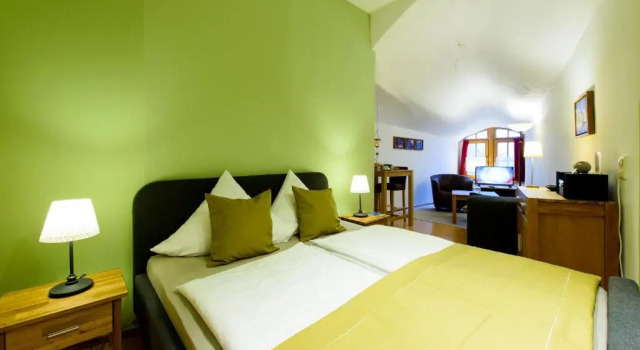 Ferienwohnungen Burg im Zwinger, Book Hotel Goslar Niedersachsen