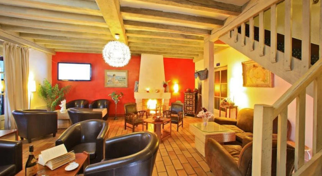 Hotel du Chateau, Rezerwuj Hotel Hotele w Dodogne Valley z basenem, Basen
