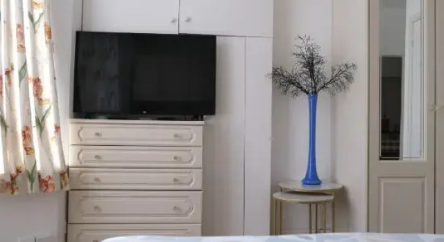 Lovely 1 Bedroom Apartment with Free Parking, Varaa Huoneisto Hotellit Suur-Lontoo pysäköinnillä, Pysäköinti