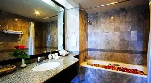 Номер Deluxe Karnmanee Palace Hotel
