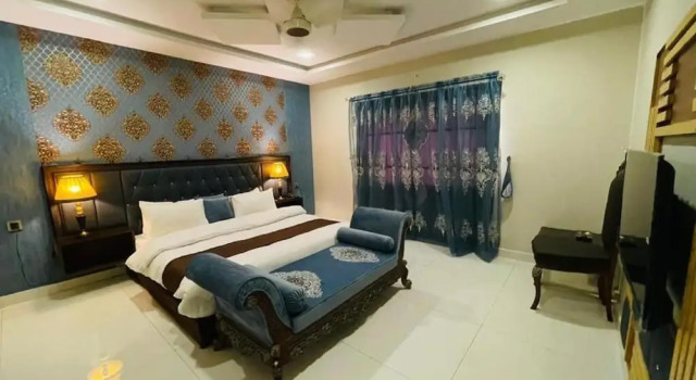 Golden Sand Hotel Rahim Yar Khan, Book Hotel Hoteller i Rahim Yar Khan med parkering, Parkering