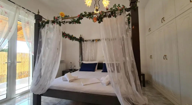 Апартаменты Myrtia Guest House