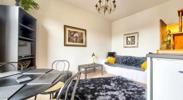 Gorgeous Apartment in the Historic Grassmarket, Забронировать Апартаменты/квартира Старый город Эдинбург, рядом с Национальный музей Шотландии