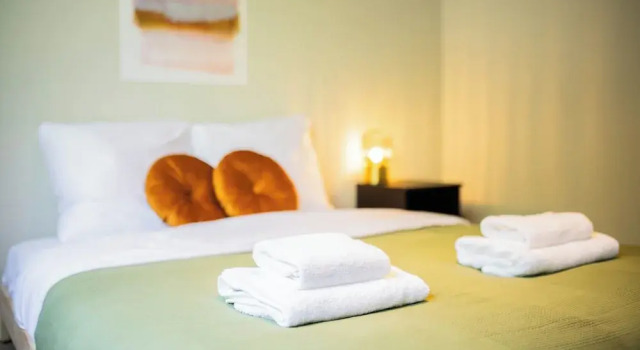 Четырёхместные апартаменты Alphabet Apartments Westersingel