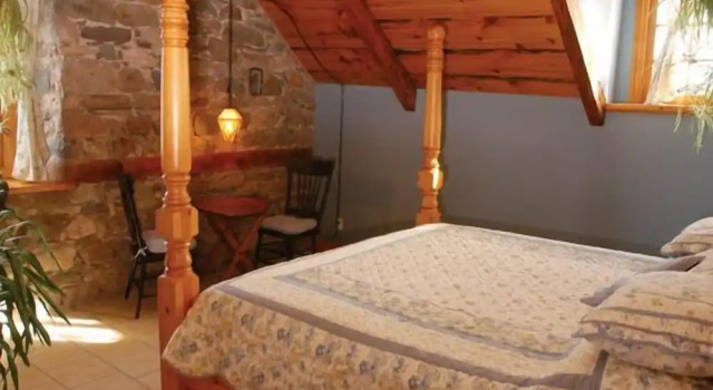 Двухместный люкс Royal Manoir Ramezay