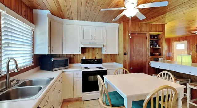 Whitaker Sea La Vie by Topsail Realty