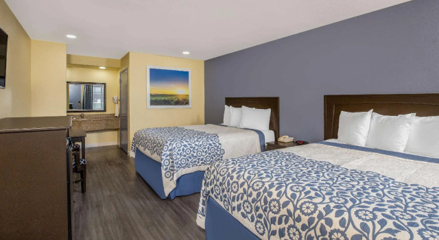 Четырёхместный номер Standard Days Inn by Wyndham Banning Casino/Outlet Mall