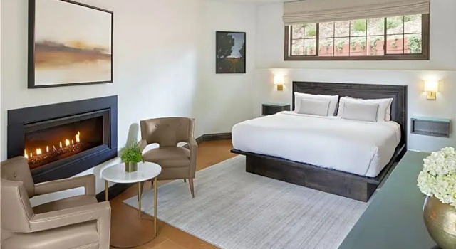 Номер Economy Kenwood Inn & Spa