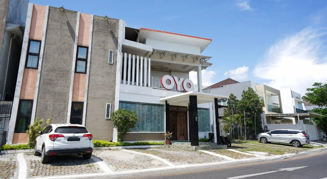 Grace Residence By OYO Rooms, 预订 酒店 Kendung 东爪哇省