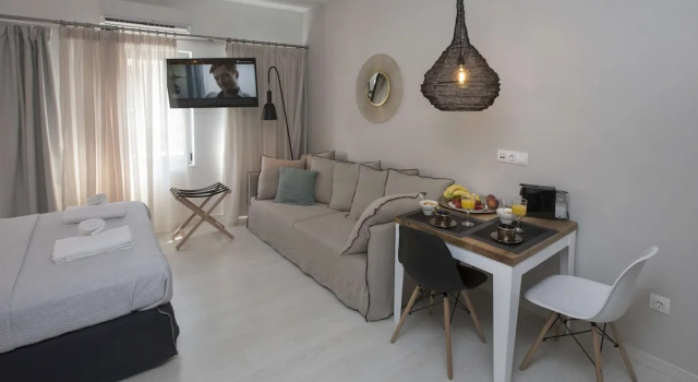 Люкс Comfort Ermou Stylish Suites by GHH