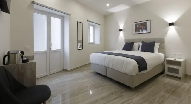 Solar Mendonça Boutique Hotel, Забронировать Бутик-отель Фару Nature Reserve Ria Formosa, рядом с Театр A Companhia de Teatro do Algarve