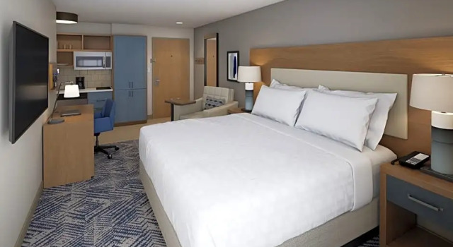 Двухместный люкс c 1 комнатой Candlewood Suites Midland South I 20 by IHG