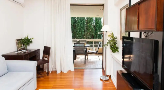 Delux Apartment with Amazing Balcony