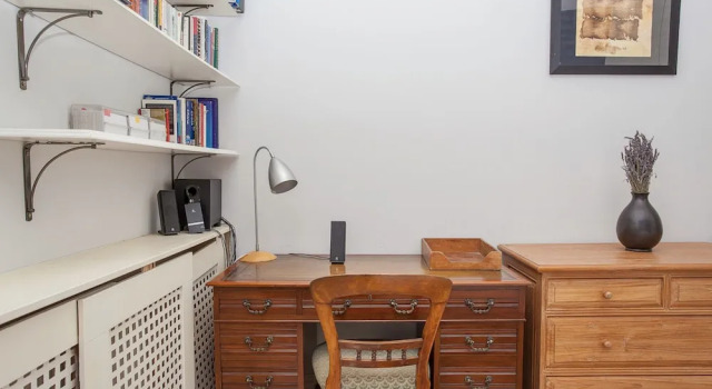 Gorgeous Central One Bed in Earls Court, Забронировать Отель Отели Англии 3 звезды, 3*