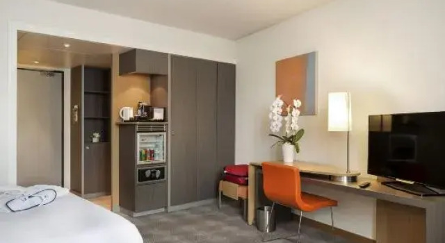 Полулюкс Novotel Paris Roissy CDG Convention
