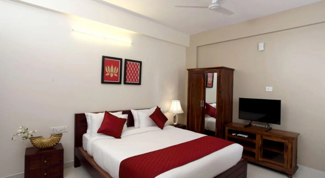 Hotel Crimson Lotus, Забронировать Отель Бизнес-отели штата Карнатаки, 4* 5*