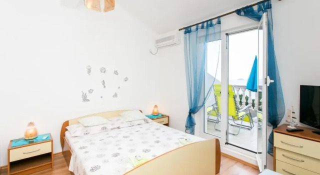 Апартаменты c 1 комнатой с балконом и с видом на море Apartments Laura - Mljet