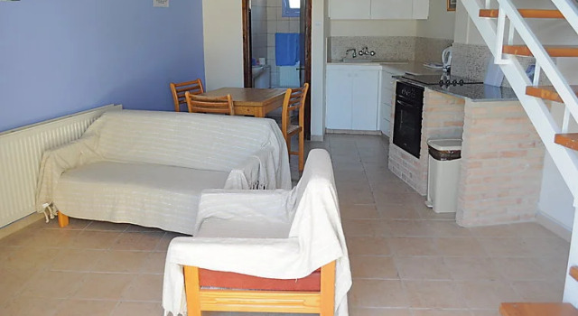 Danae House, Book Hotel Hoteller i Tochni med pool, Swimmingpool