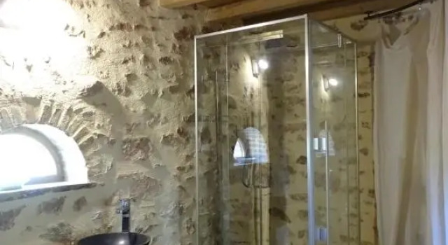 L'Abrejou, Rezervovat Hotel Le Donjon 