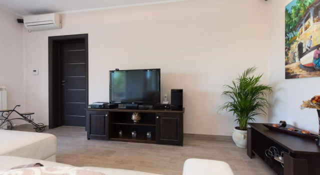 Deluxe Sea View Apartment Mate Balote, Забронировать Апартаменты/квартира Риека Приморско-Горанская жупания