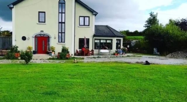 Shadowvale E34X773, Book Hotel Tipperary Tipperary County