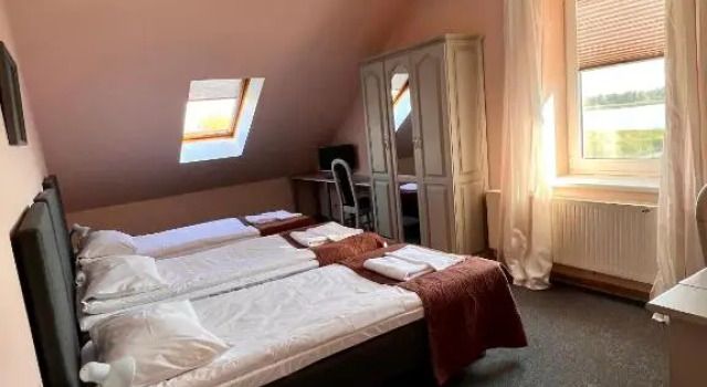 Standard triplă cameră Hotel Tyla