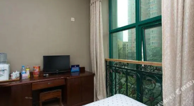 Yinxing Jiusheng Hotel