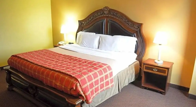 Двухместный номер Comfort McLure Inn and Suites